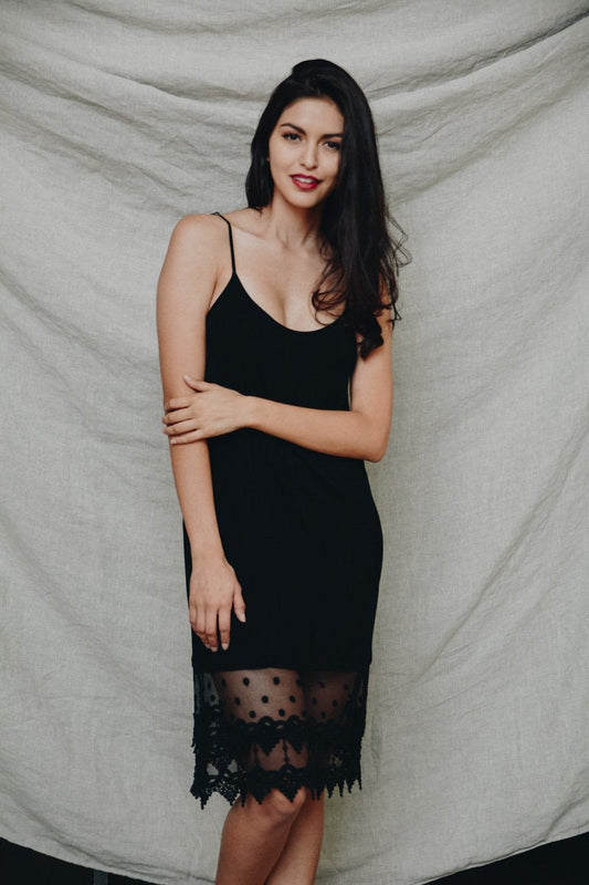 Vestido lencero de encaje con lunares